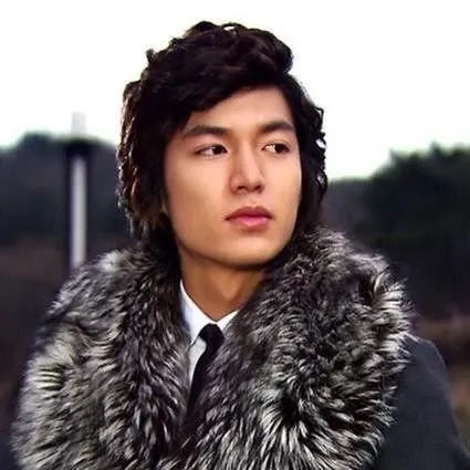 Recent activity shot of Lee Minho