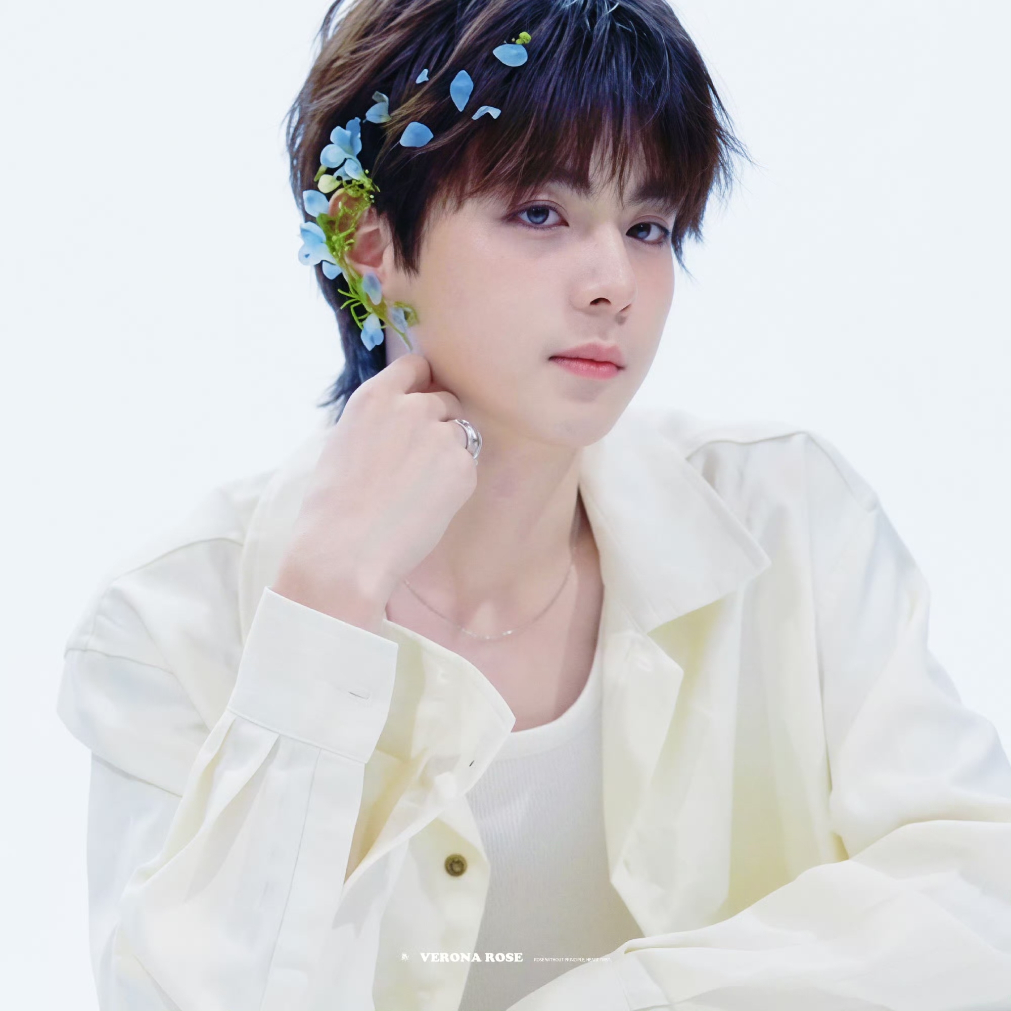 Behind-the-scenes cut of Lyu Sitong