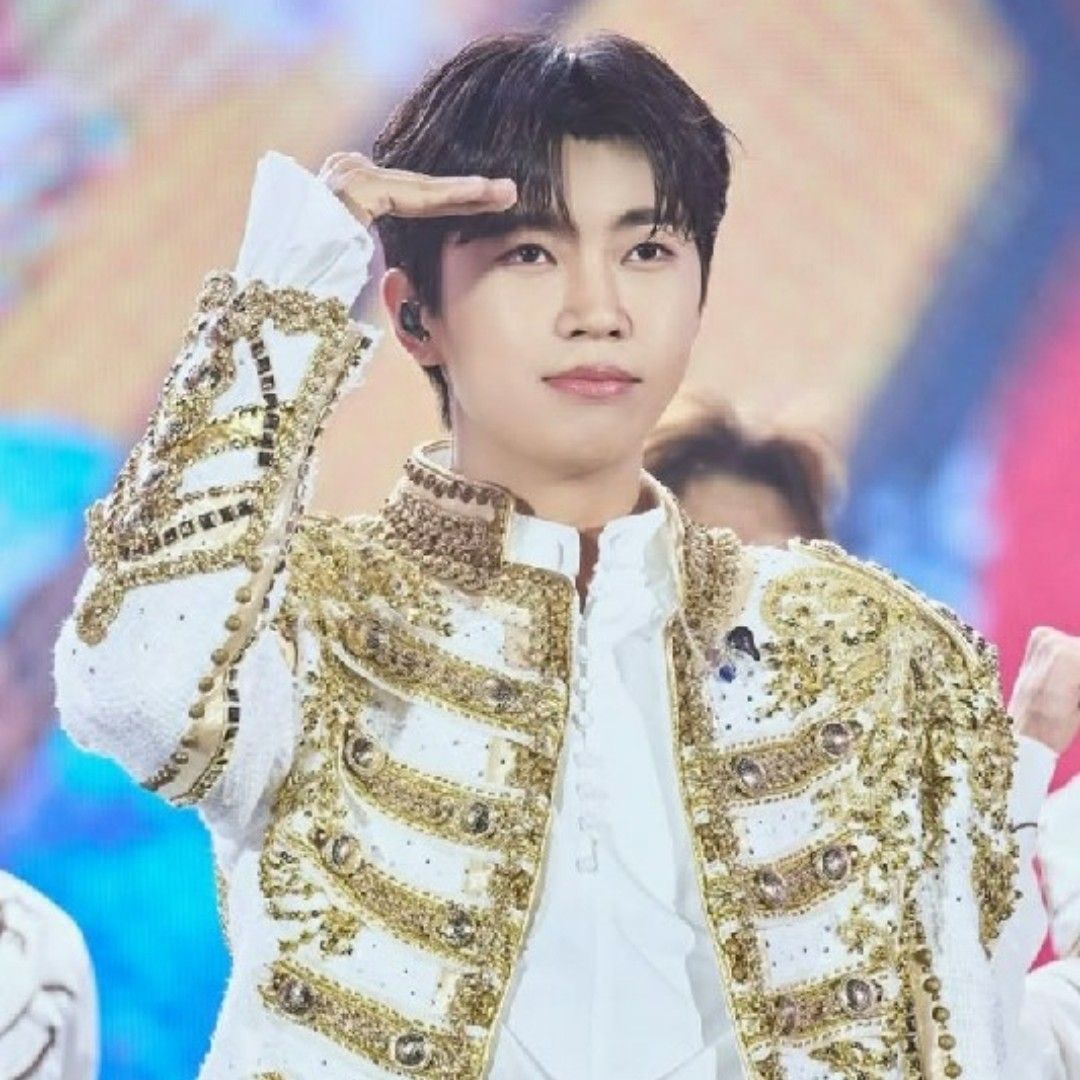 A moment captured by a fan of Lim Youngwoong