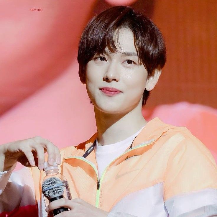 Behind-the-scenes cut of Yim Siwan