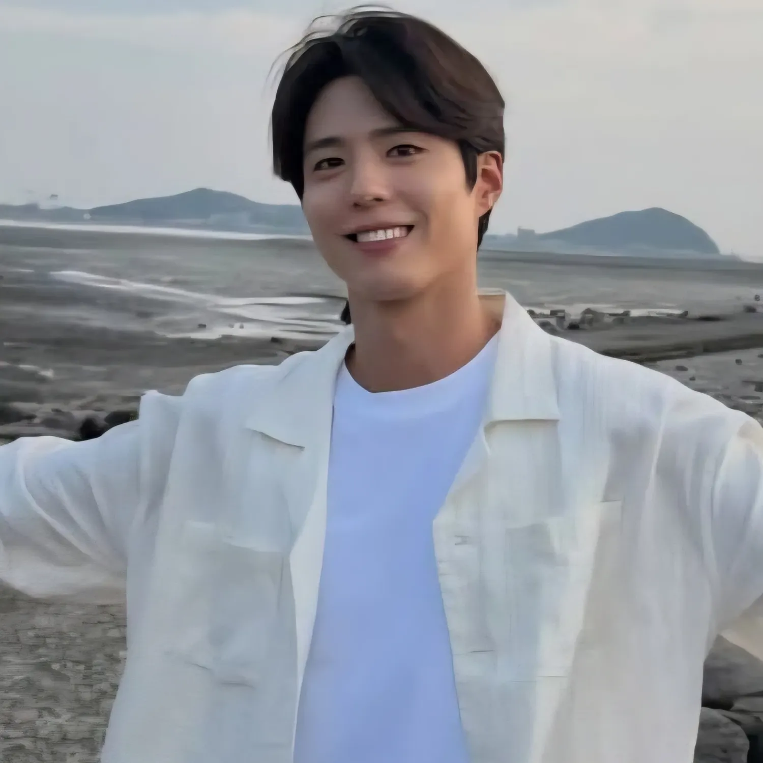 Behind-the-scenes cut of Park Bogum
