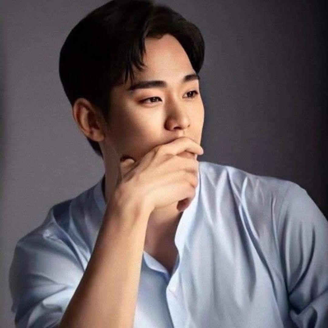 Recent activity shot of Kim Soohyun