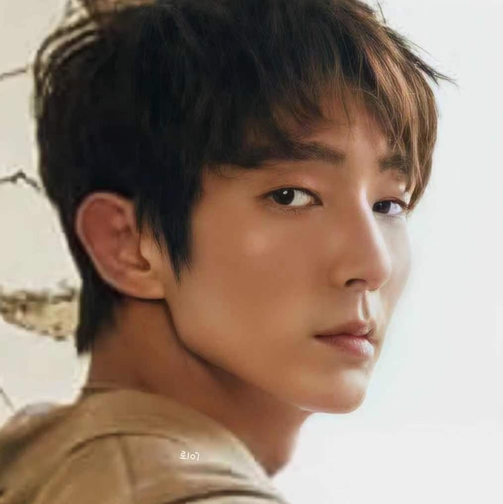 Behind-the-scenes cut of Lee Joongi