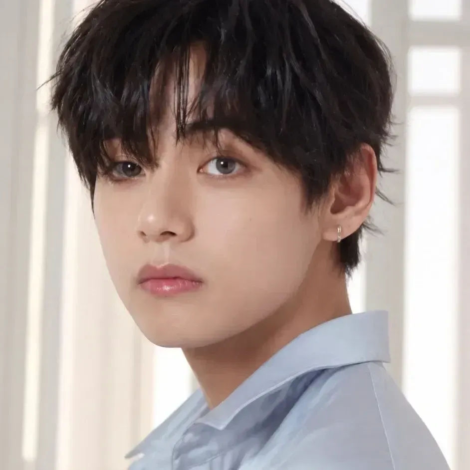 Behind-the-scenes cut of Kim Taehyung (V)