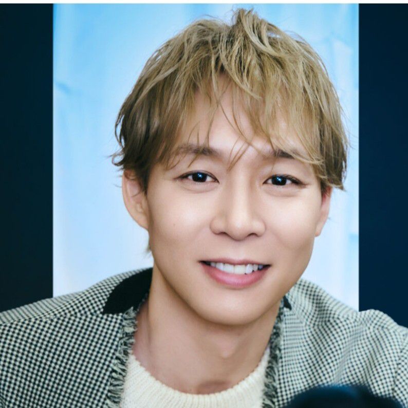 A moment captured by a fan of Park Yoochun