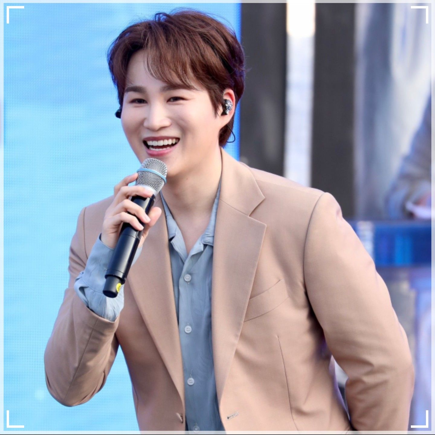 金熙栽的最新照片