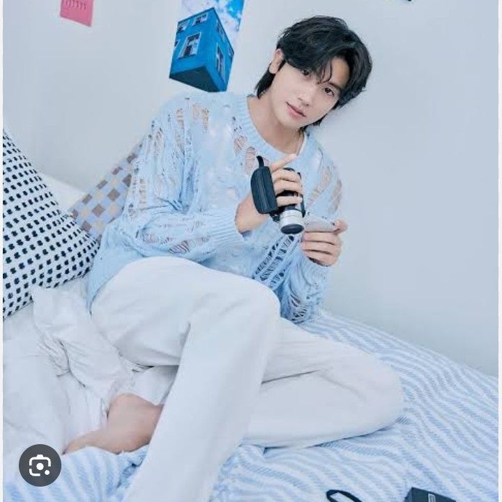 Behind-the-scenes cut of Park Hyungsik