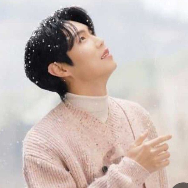 Recent activity shot of Son Taejin