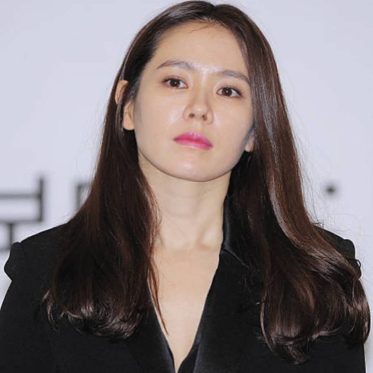 ソン・イェジンの最近の活動ショット