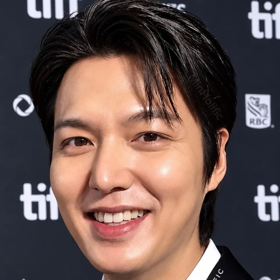 Recent activity shot of Lee Minho