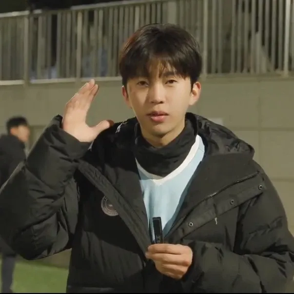 Cuplikan di balik layar dari Lim Youngwoong