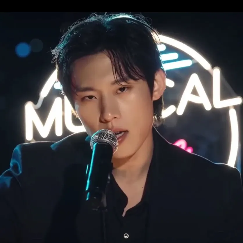 Recent activity shot of Kim Sungcheol