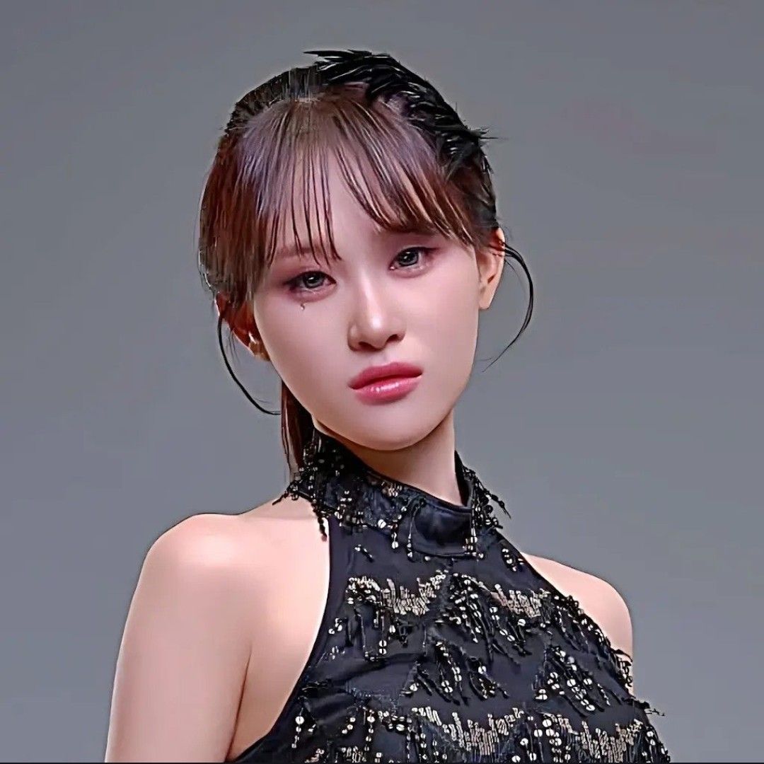 Foto kegiatan terbaru dari Kim Dahyun