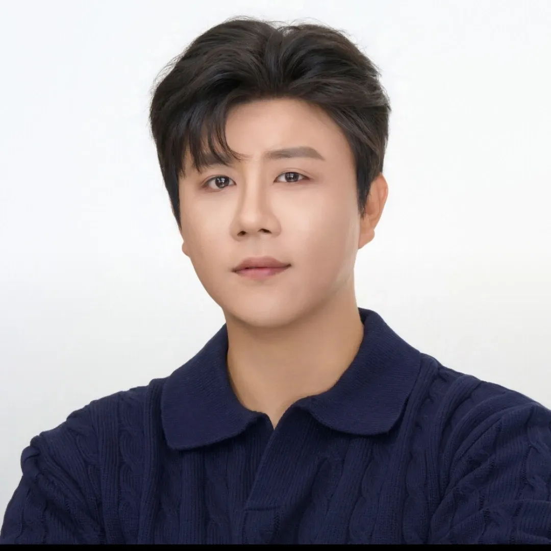 Recent activity shot of Jin Haesung