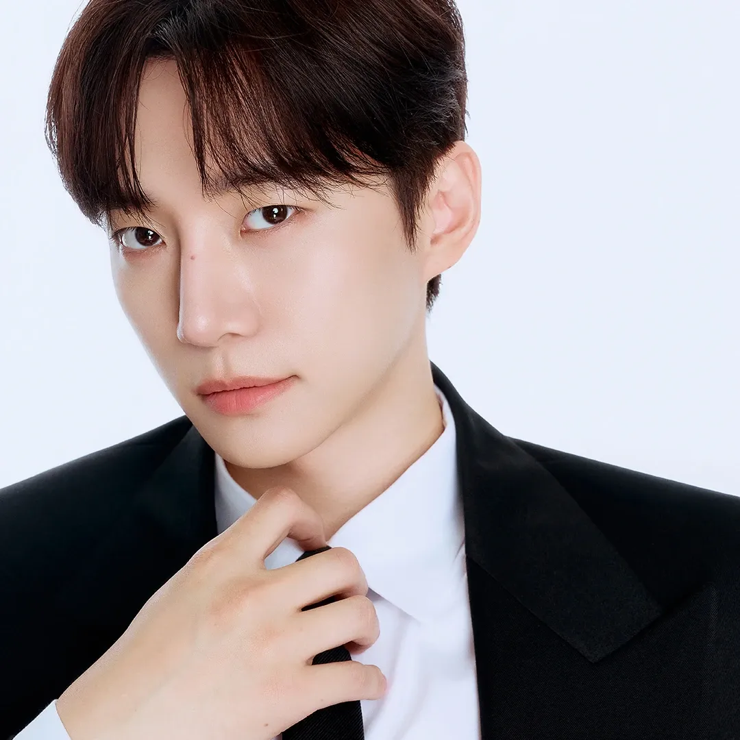 Foto terbaru dari Lee Junho