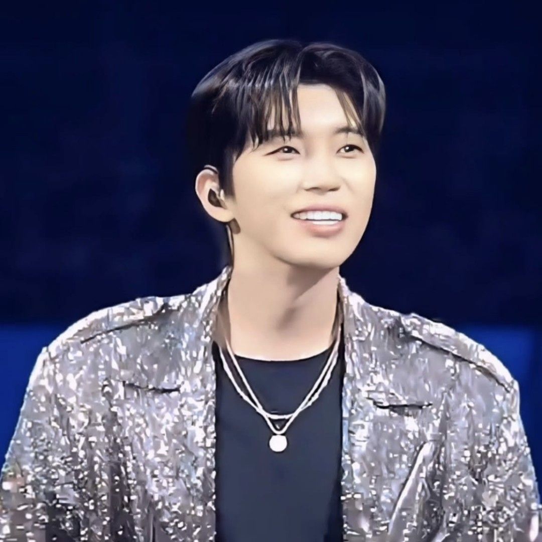 Foto terbaru dari Lim Youngwoong