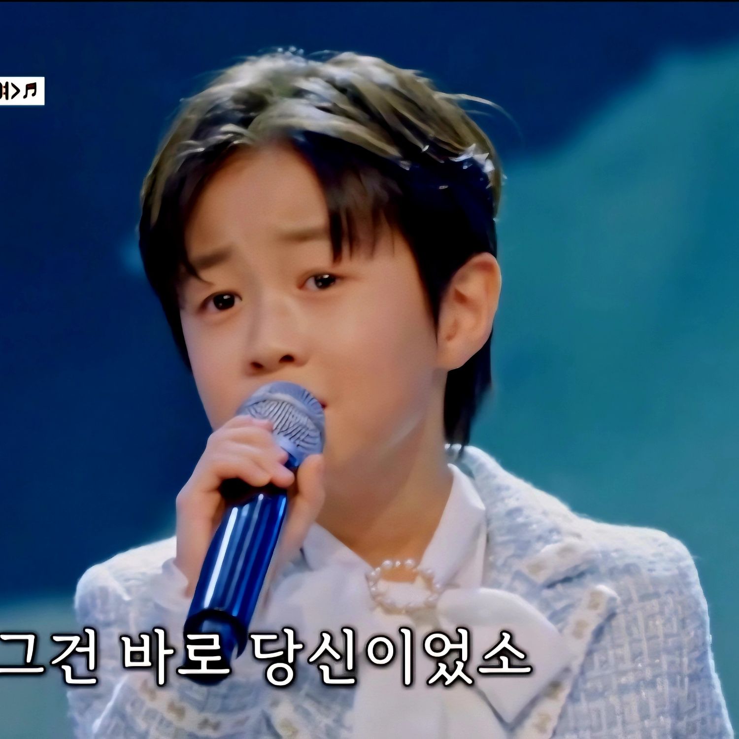 Behind-the-scenes cut of You Jiwoo