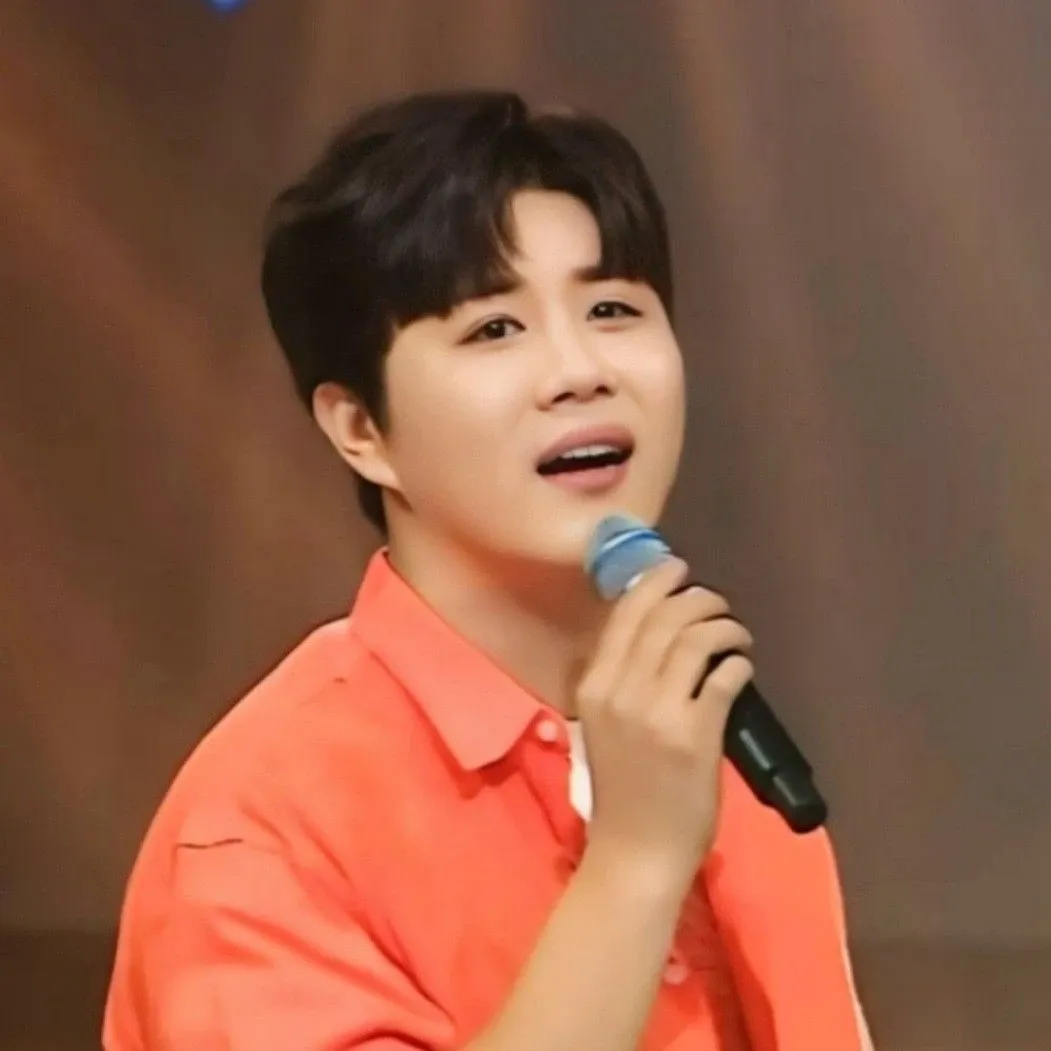 チン・ヘソンのビハインドカット