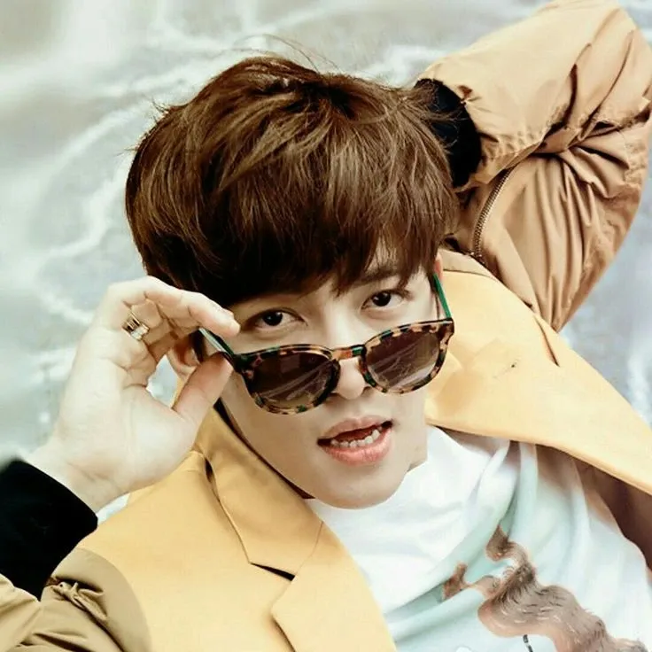 Behind-the-scenes cut of Ji Changwook