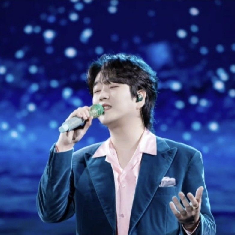 Behind-the-scenes cut of Hwang Youngwoong