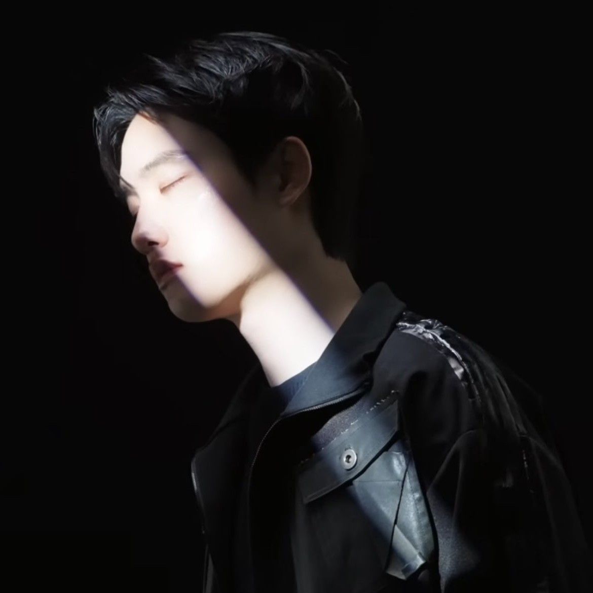 A moment captured by a fan of Doh Kyungsoo (D.O.)