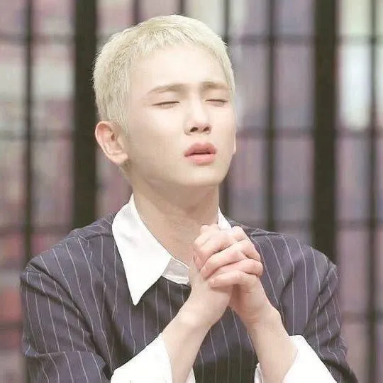 A moment captured by a fan of Key