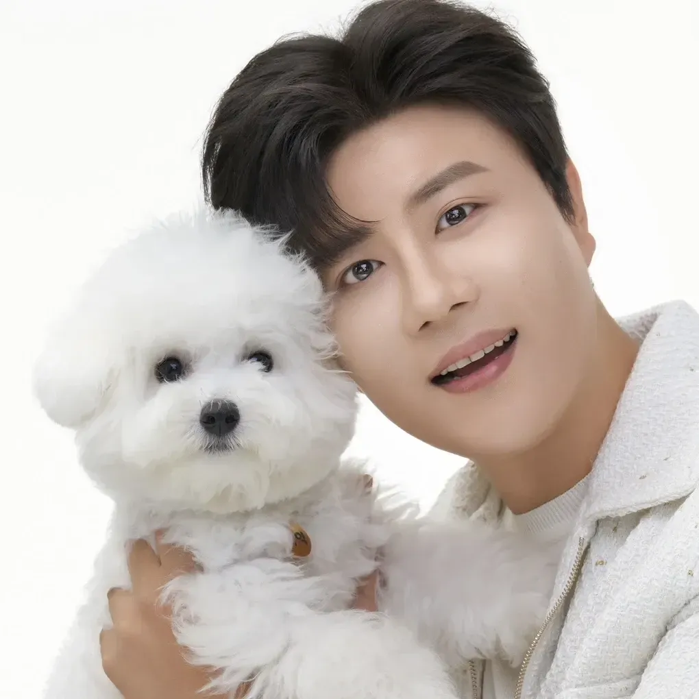 Recent activity shot of Jin Haesung