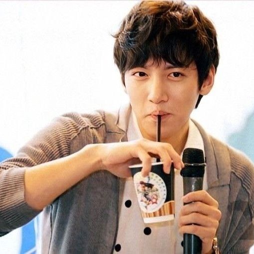 チ・チャンウクの最近の活動ショット