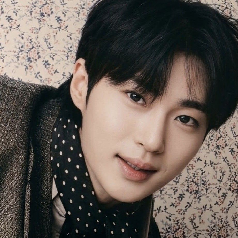 Latest photo of Byeon Wooseok