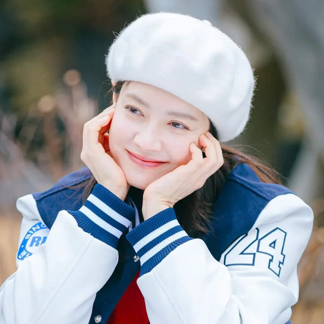 Cuplikan di balik layar dari Song Jihyo