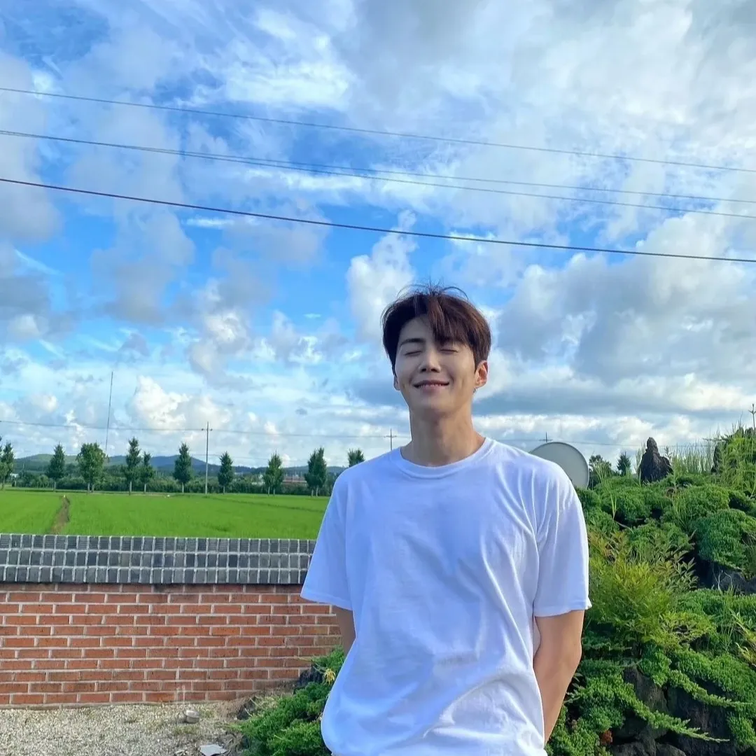 A moment captured by a fan of Kim Seonho