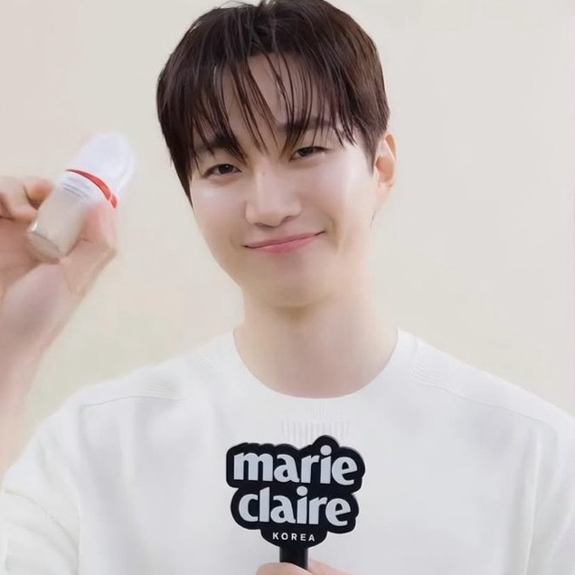 Foto kegiatan terbaru dari Lee Junho