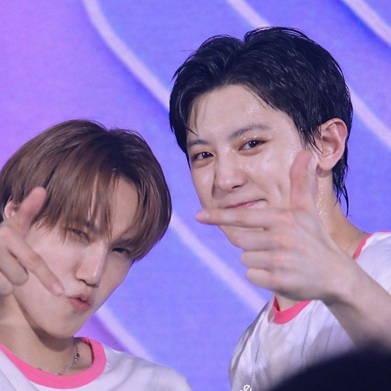 A moment captured by a fan of Chanyeol