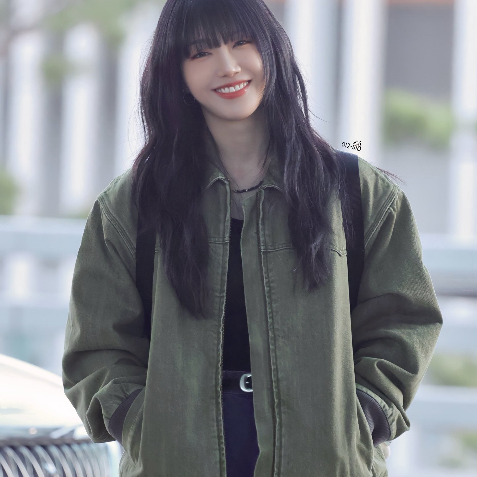 Behind-the-scenes cut of Jung Eunji