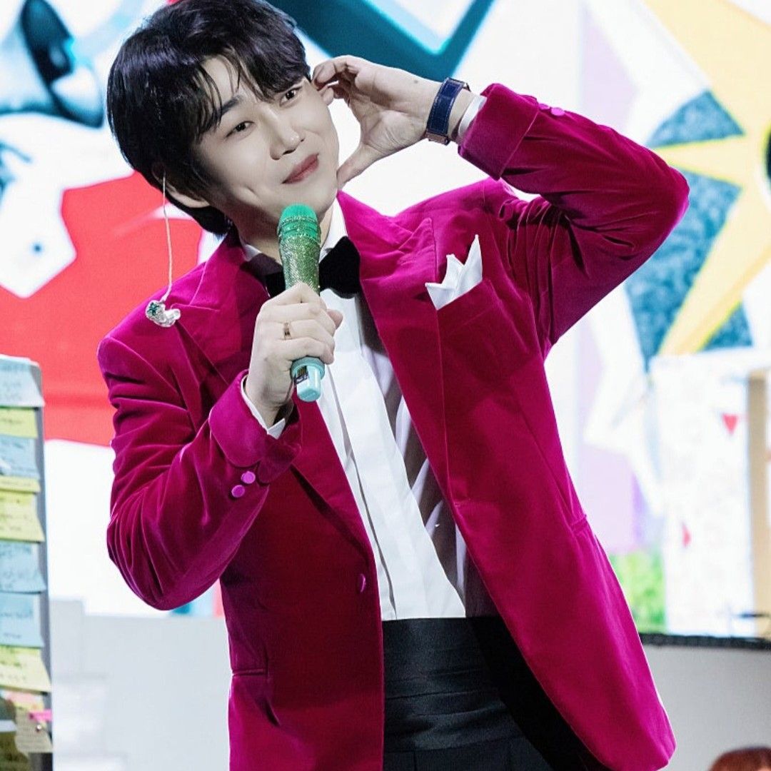 Recent activity shot of Hwang Youngwoong