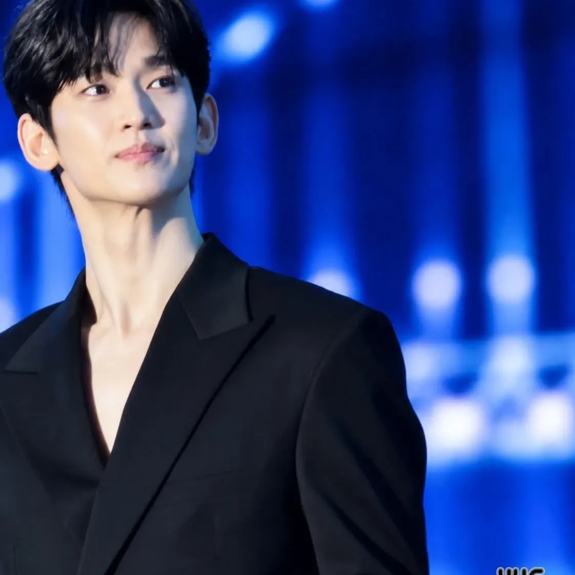 Behind-the-scenes cut of Kim Soohyun