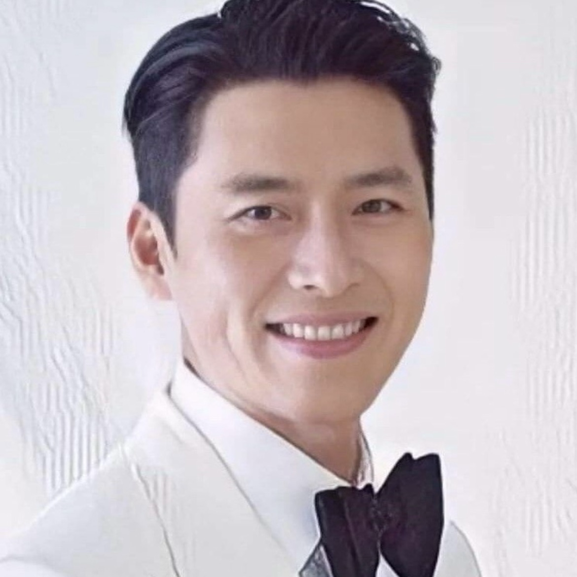 Foto kegiatan terbaru dari Hyun Bin