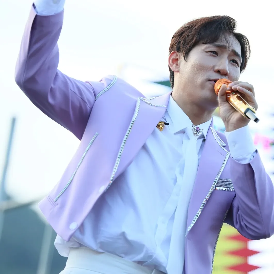Behind-the-scenes cut of Na Sangdo