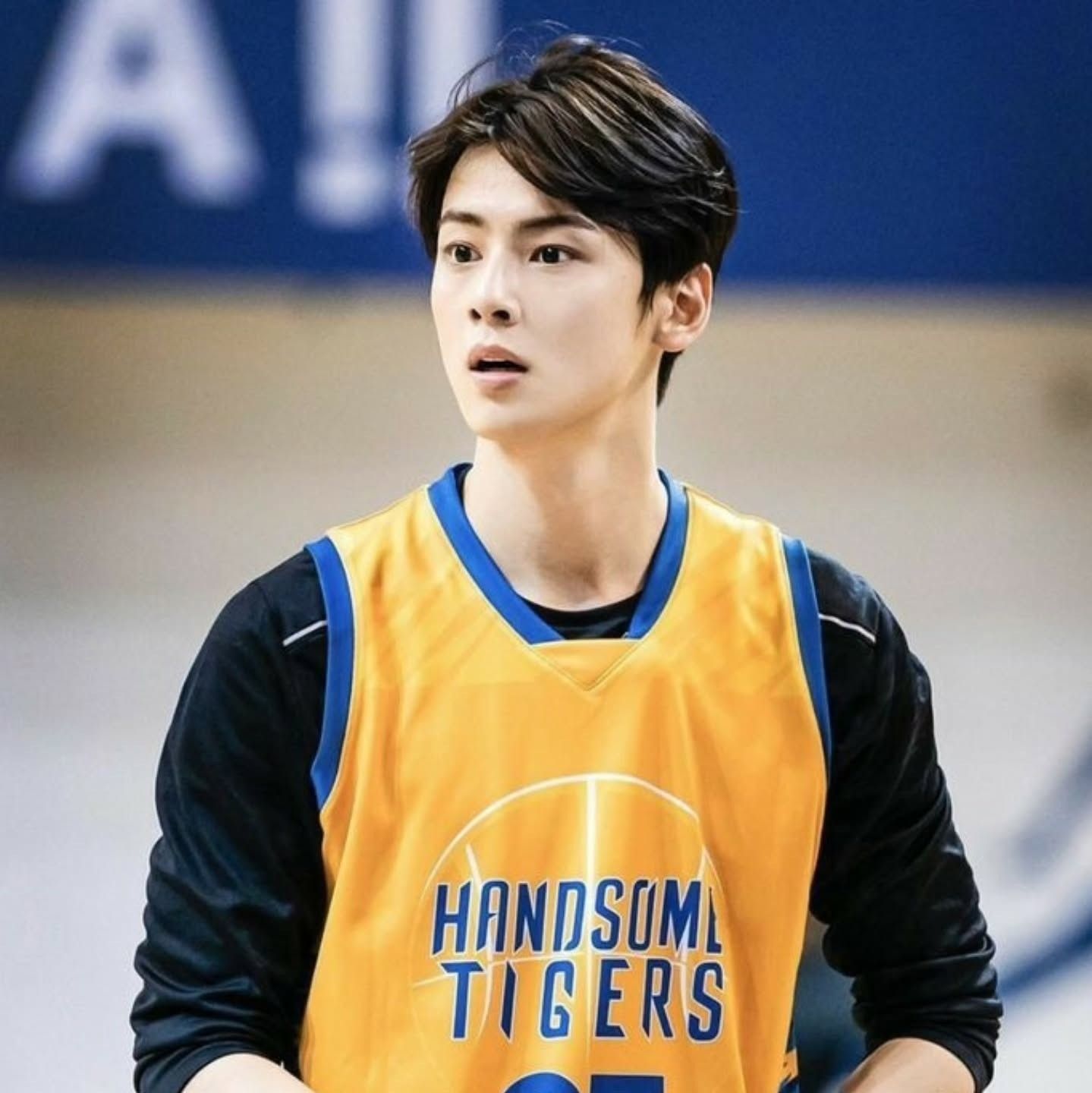 Latest photo of Cha Eunwoo