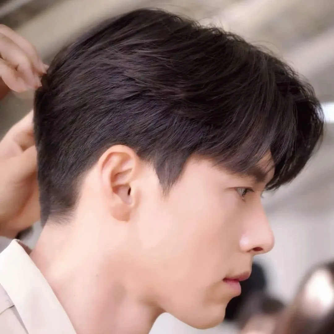 Foto terbaru dari Hyun Bin