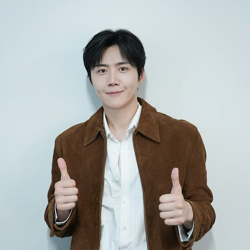Behind-the-scenes cut of Kim Seonho