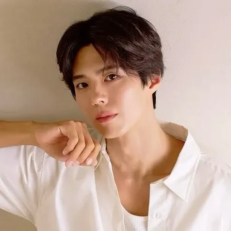 Latest photo of Park Bogum