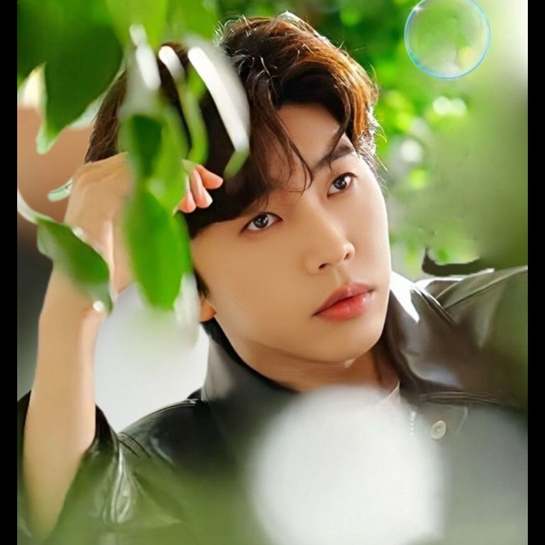 Foto kegiatan terbaru dari Lim Youngwoong