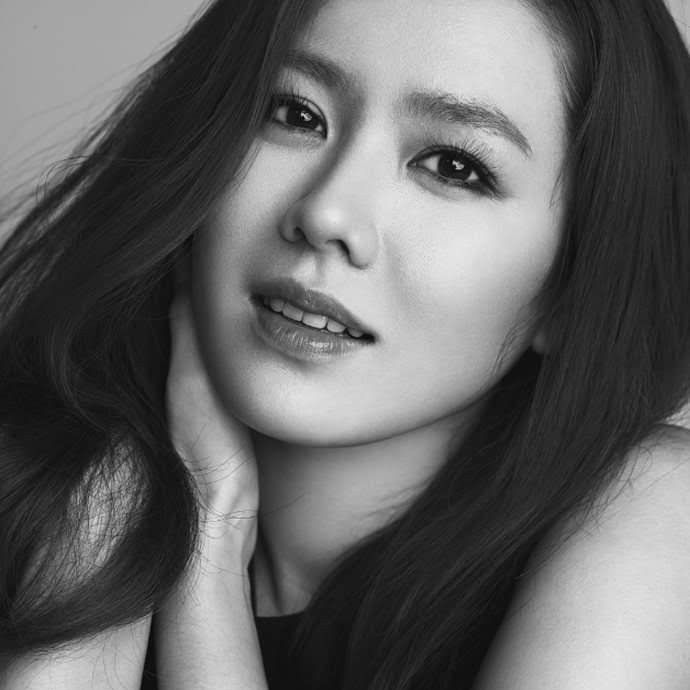 Behind-the-scenes cut of Son Yejin