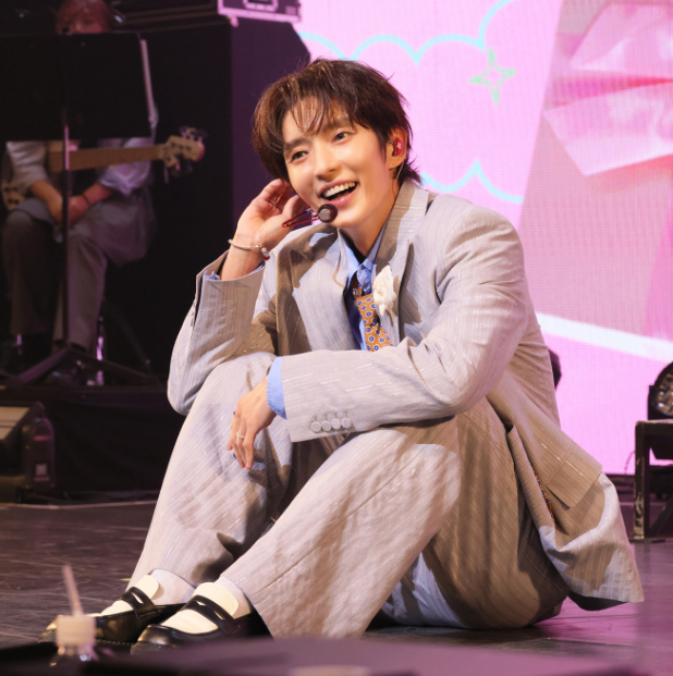 Recent activity shot of Lee Joongi