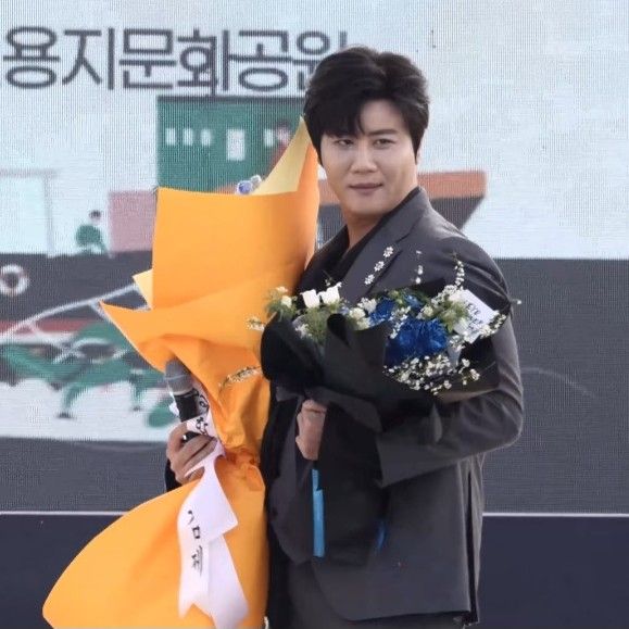 Behind-the-scenes cut of Jin Haesung