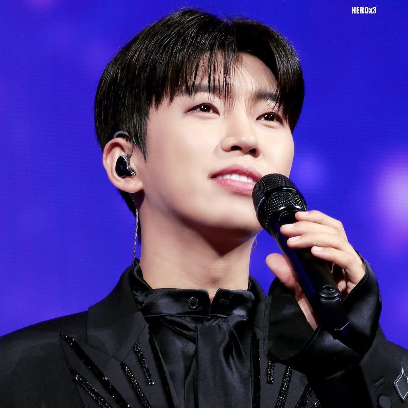 Momen yang diabadikan oleh penggemar Lim Youngwoong