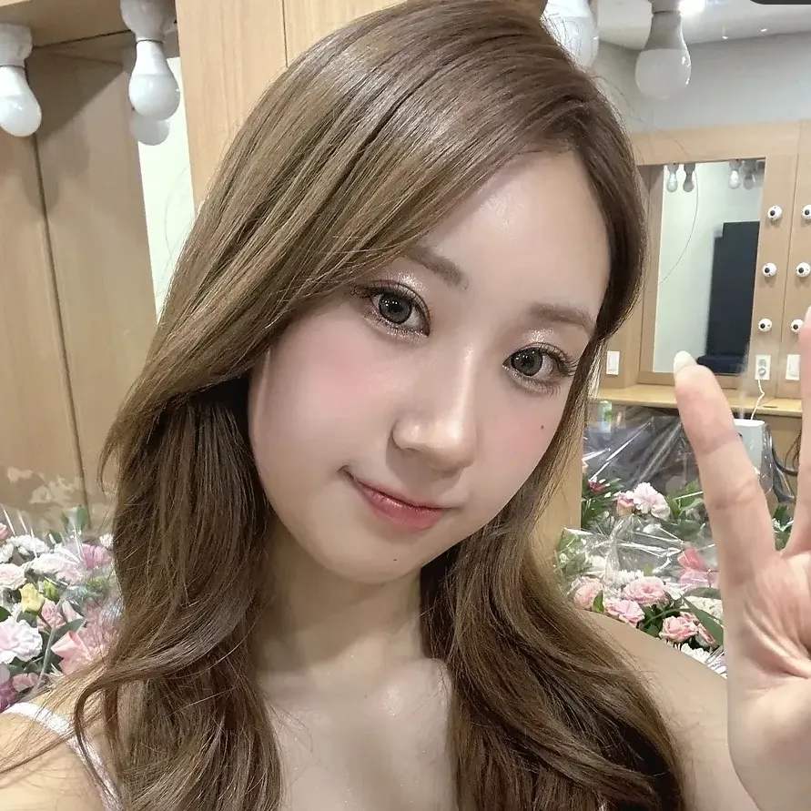 Foto terbaru dari Jeon Yujin