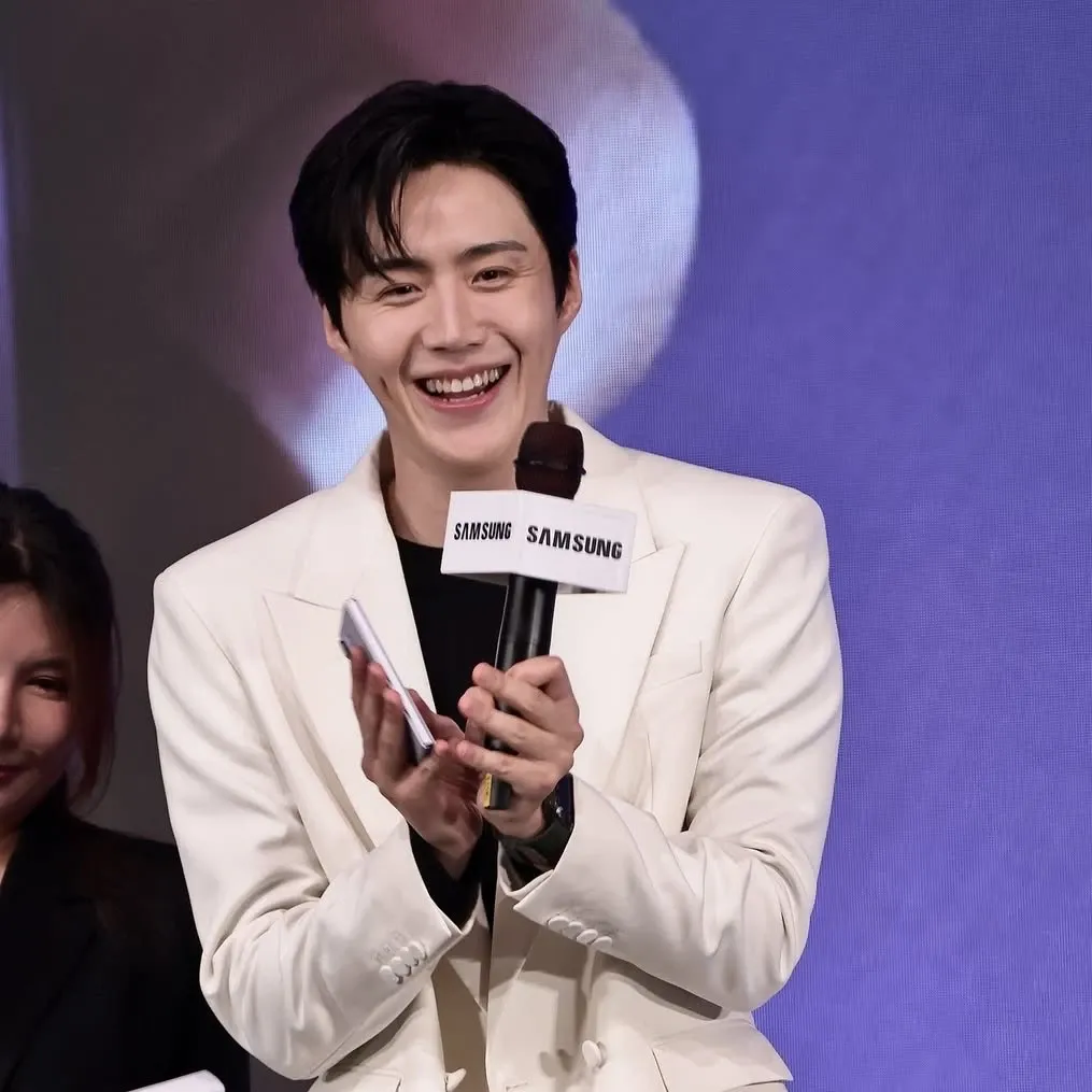 김선호 최근 활동샷