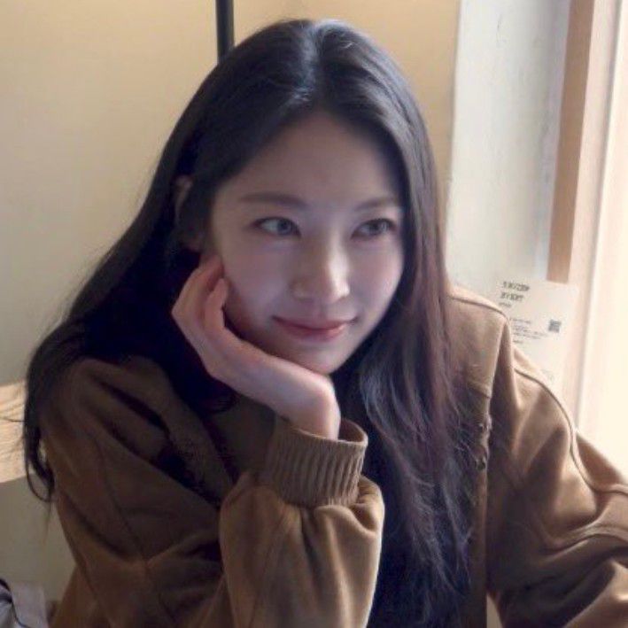 Recent activity shot of Gong Seungyeon